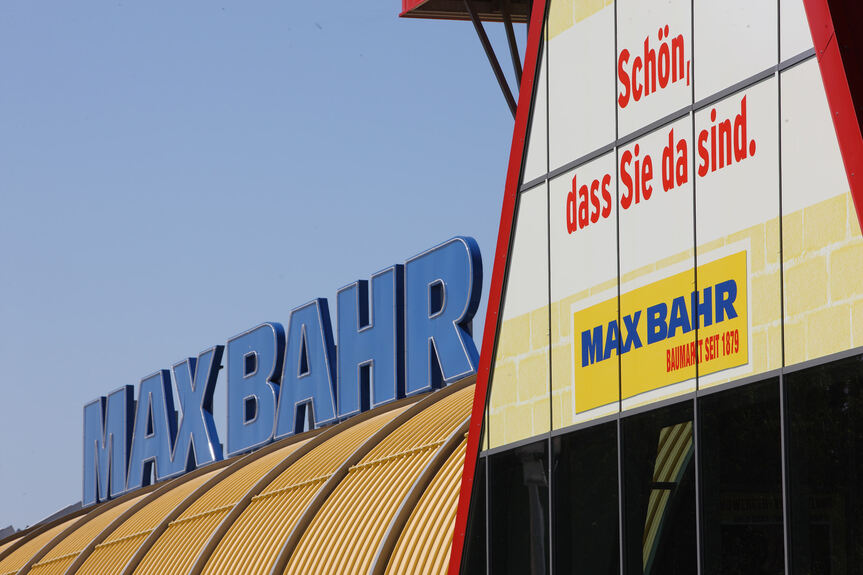 MAX BAHR hält sich aufrecht Kempten / Oberallgäu B4B Schwaben