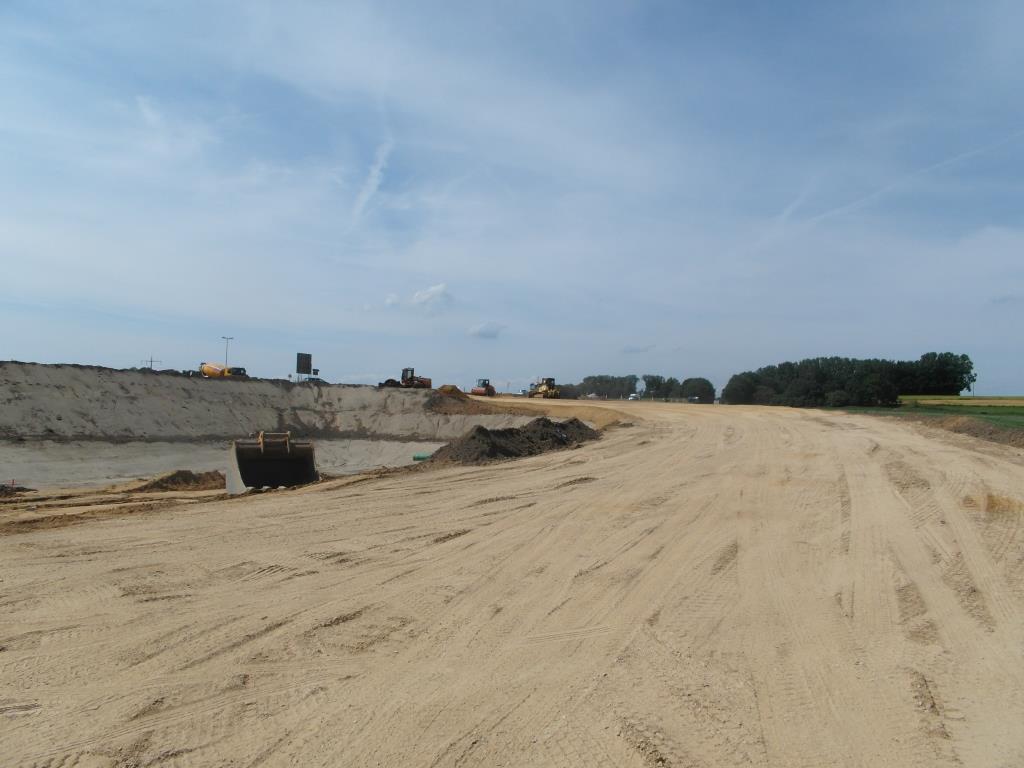 Aufgrund des Ausbaus der Anschluss-Stelle Aichach-Ost auf der B 300 findet am Wochenende eine Vollsperrung statt, Foto: stbaa