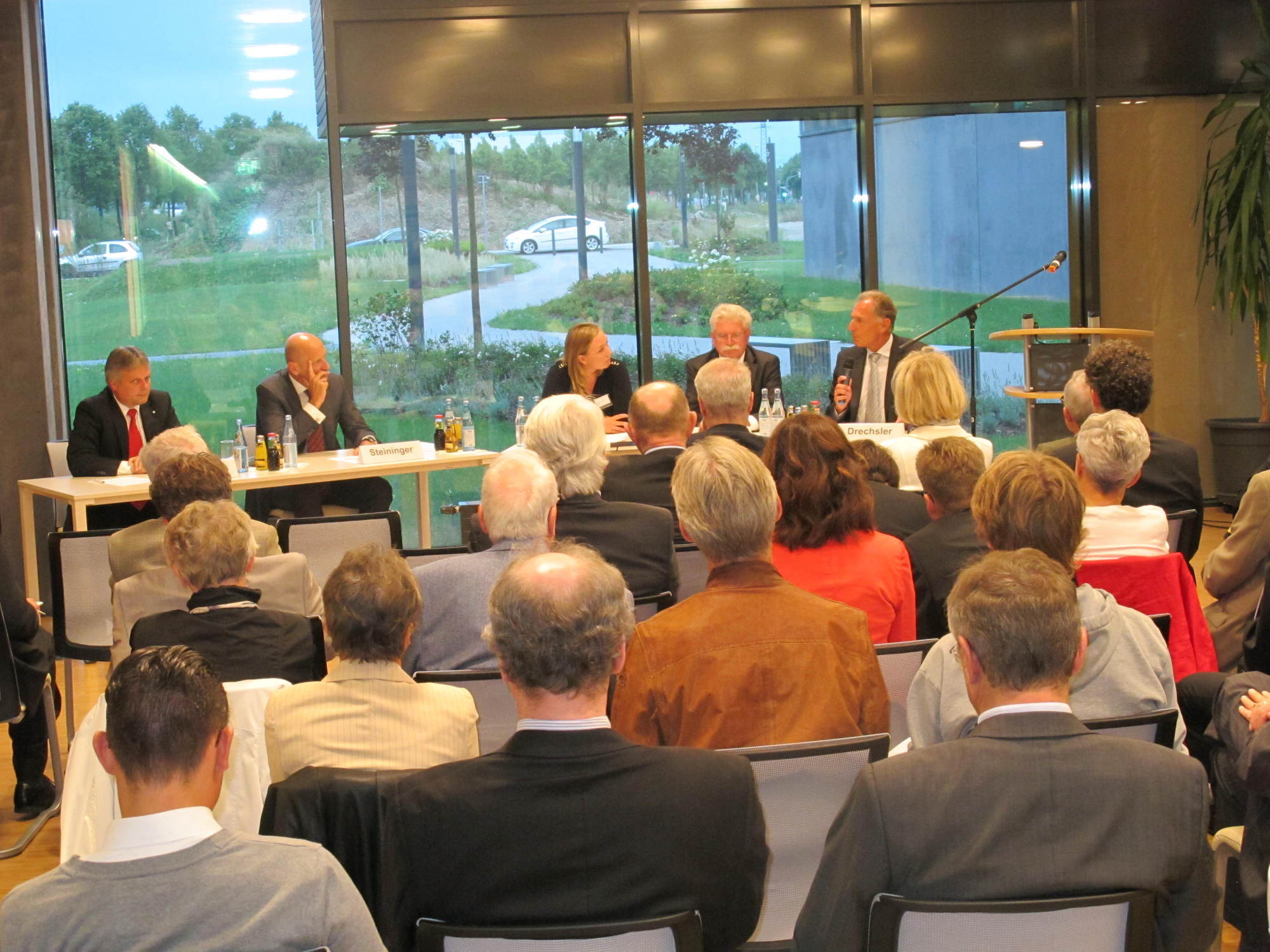Die Abendveranstaltung der Technologie-Rallye im Augsburg Innovationspark, Foto: B4B SCHWABEN