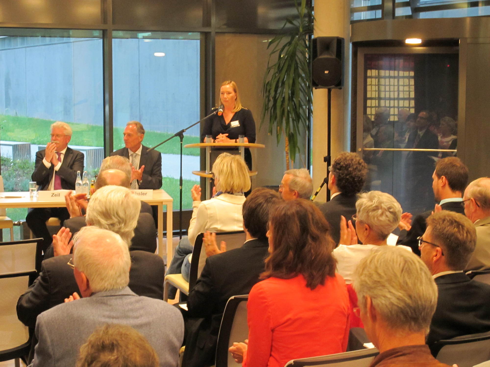 Die Abendveranstaltung der Technologie-Rallye im Augsburg Innovationspark, Foto: B4B SCHWABEN