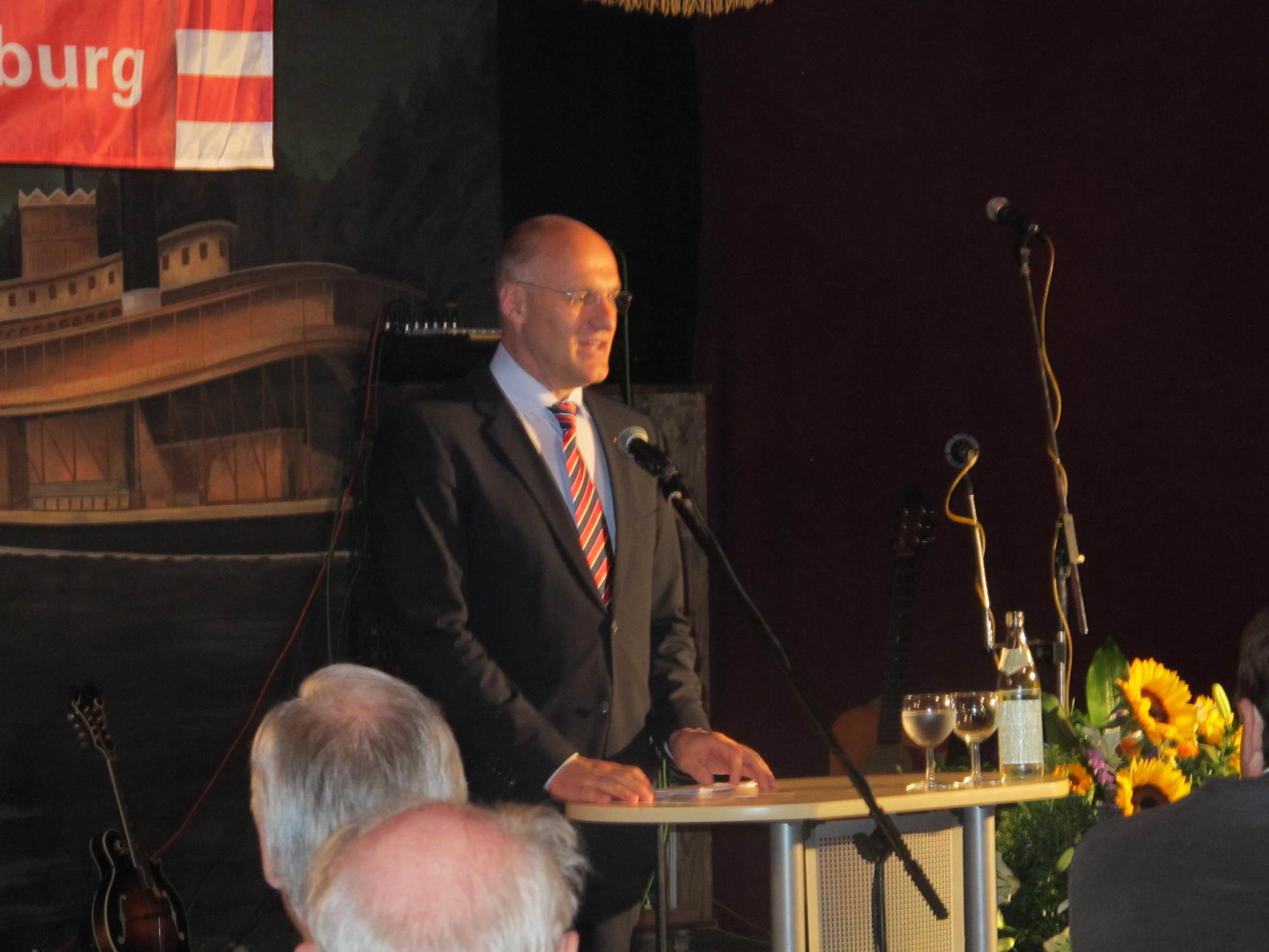 Trotz der lockeren Atmosphäre auf der AMERICANA 2013 spielt auch die Wirtschaft eine wichtige Rolle. Fotos: B4BSCHWABEN