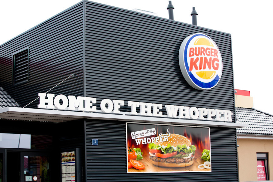 Nicht alles gold, was glänzt. Burger King tritt Arbeitnehmerrechte mit Füßen. Foto: Burger King