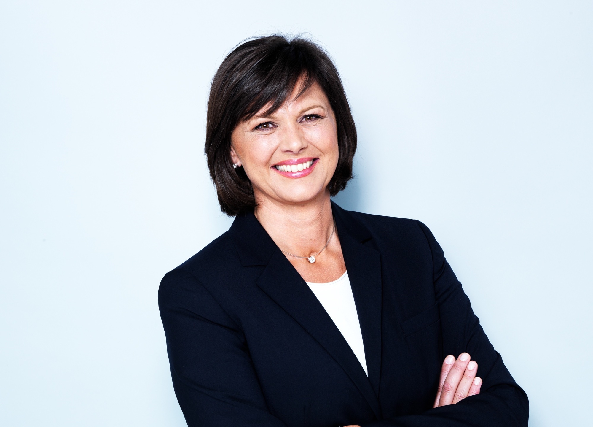 Bayerns Film- und Medienministerin Ilse Aigner überreichte bayerischen Kinobetreibern ihre Urkunden. Foto: Ilse-Aigner.de