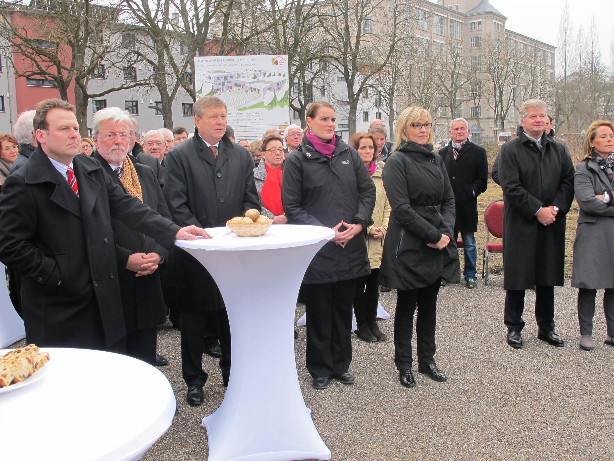 Spatenstich für das Ellinor-Holland-Haus im Textilviertel. Foto B4B SCHWABEN