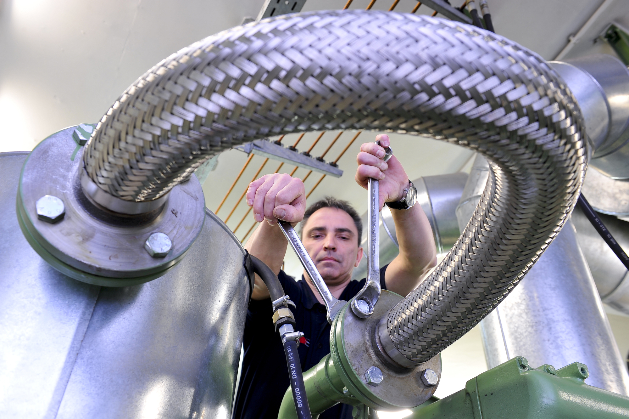 Die Personalkosten bei klassischen Chemieverbänden, sind relativ gering.Beim Dienstleister Bilfinger sind es 80%. Foto:Bilfinger