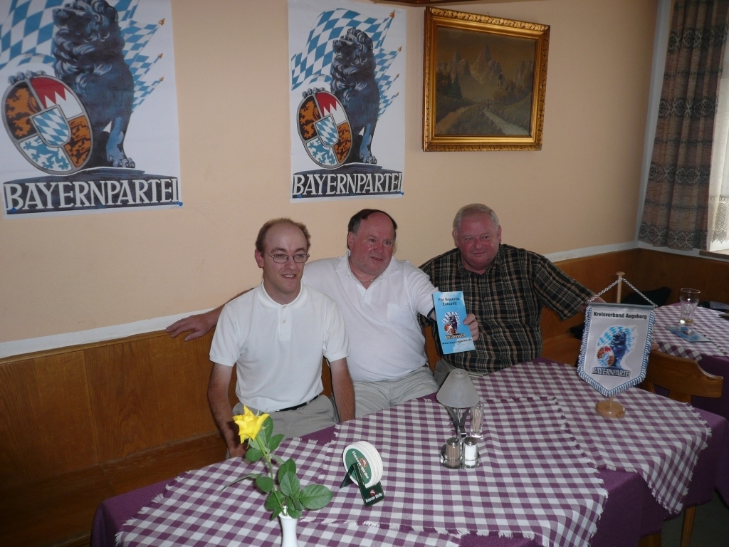 Die Vorstandschaft der Bayernpartei Augsburg. Foto: BP