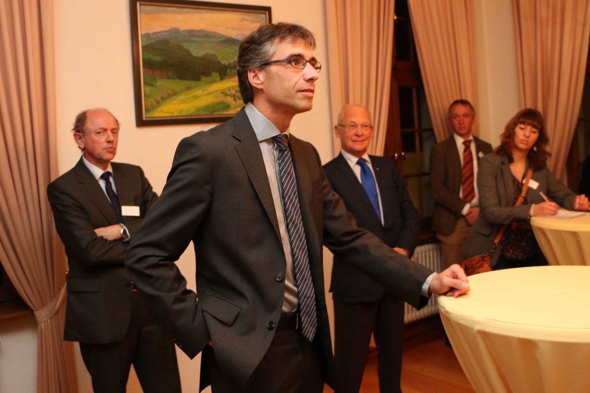 Prof.Dr. Albrecht (l.) mit Prof.Dr. May (m.) und OB Holzinger (r.). Foto: Häfele/Pressestelle Klinikum Memmingen