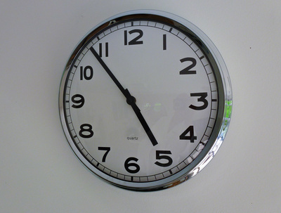 Zu lange Arbeitszeiten? Foto: Rainer Sturm / pixelio.de