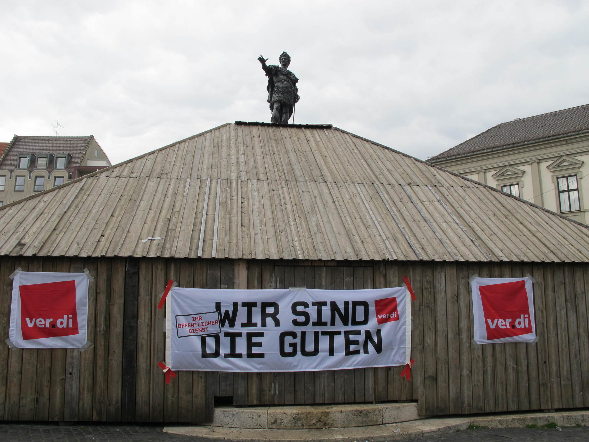 Öffentlicher Dienst streikt: Umzug und Kundgebung von ver.di