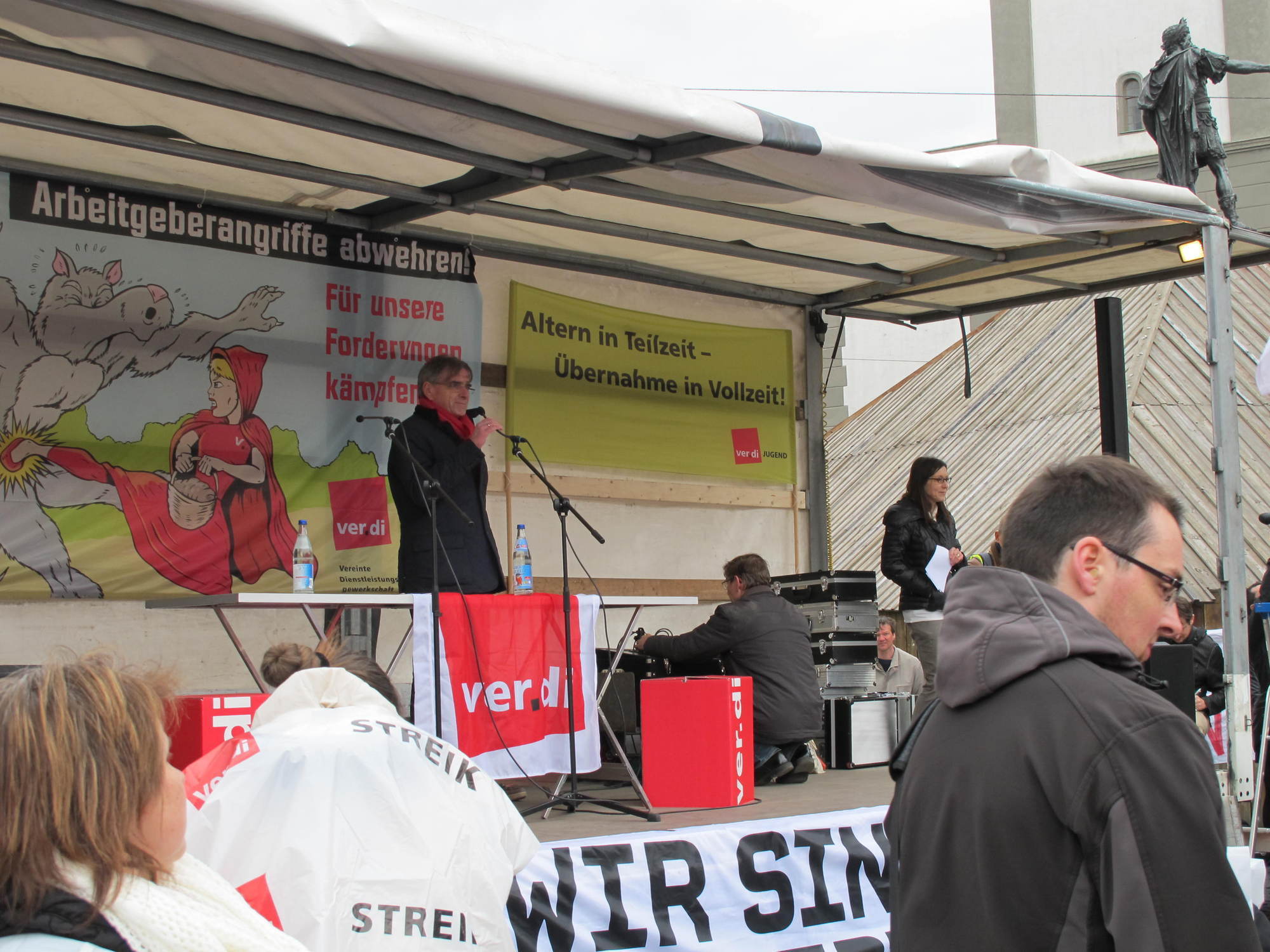 Öffentlicher Dienst streikt: Umzug und Kundgebung von ver.di