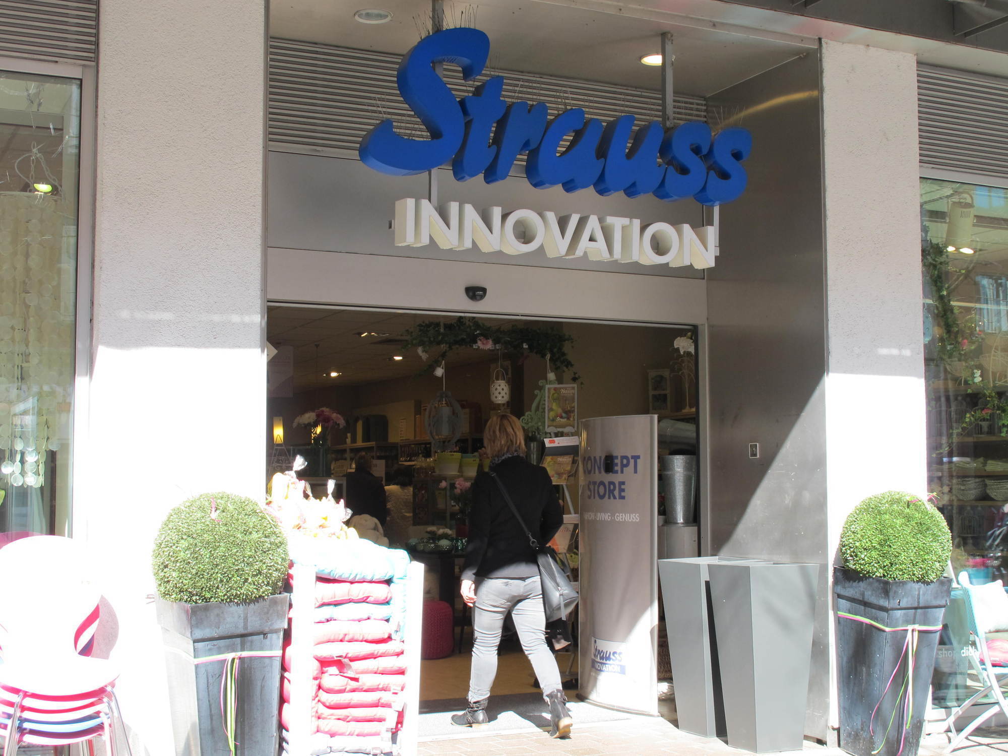 Für die Strauss INNOVATION Filiale in Augsburg ist die Rettung zu spät gekommen. Foto: B4B SCHWABEN
