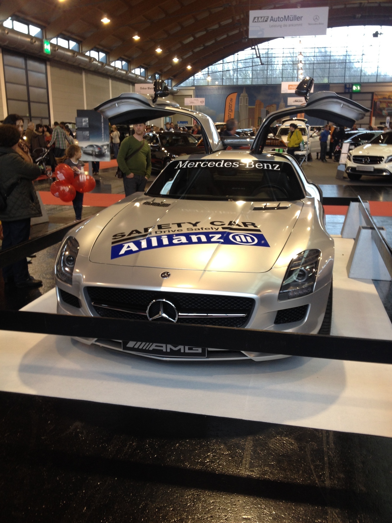 Frühlingsgefühle bei der IBO und ihren Schwesternmessen in der Messe Friedrichshafen. Foto: B4B SCHWABEN
