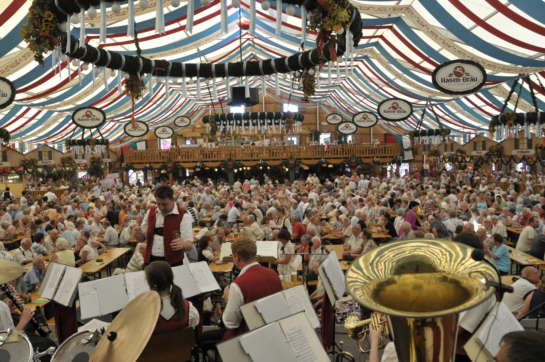 Das Gögginger Frühlingsfest läutet die Volksfestzeit in Augsburg ein. Foto: B4B SCHWABEN