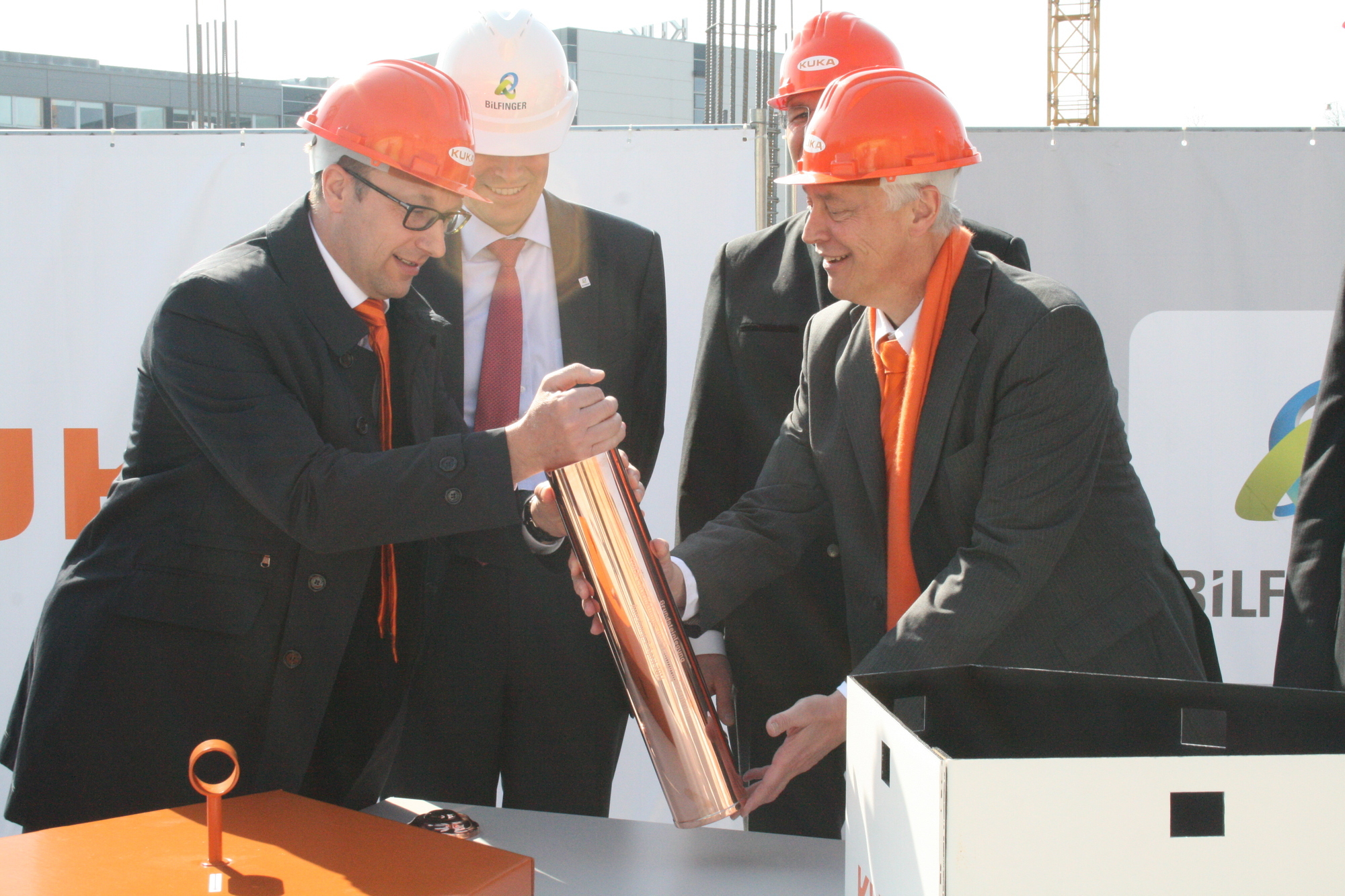 Grundsteinlegung des neuen Entwicklungs- und Technologienzentrums der KUKA AG. Foto: B4B SCHWABEN