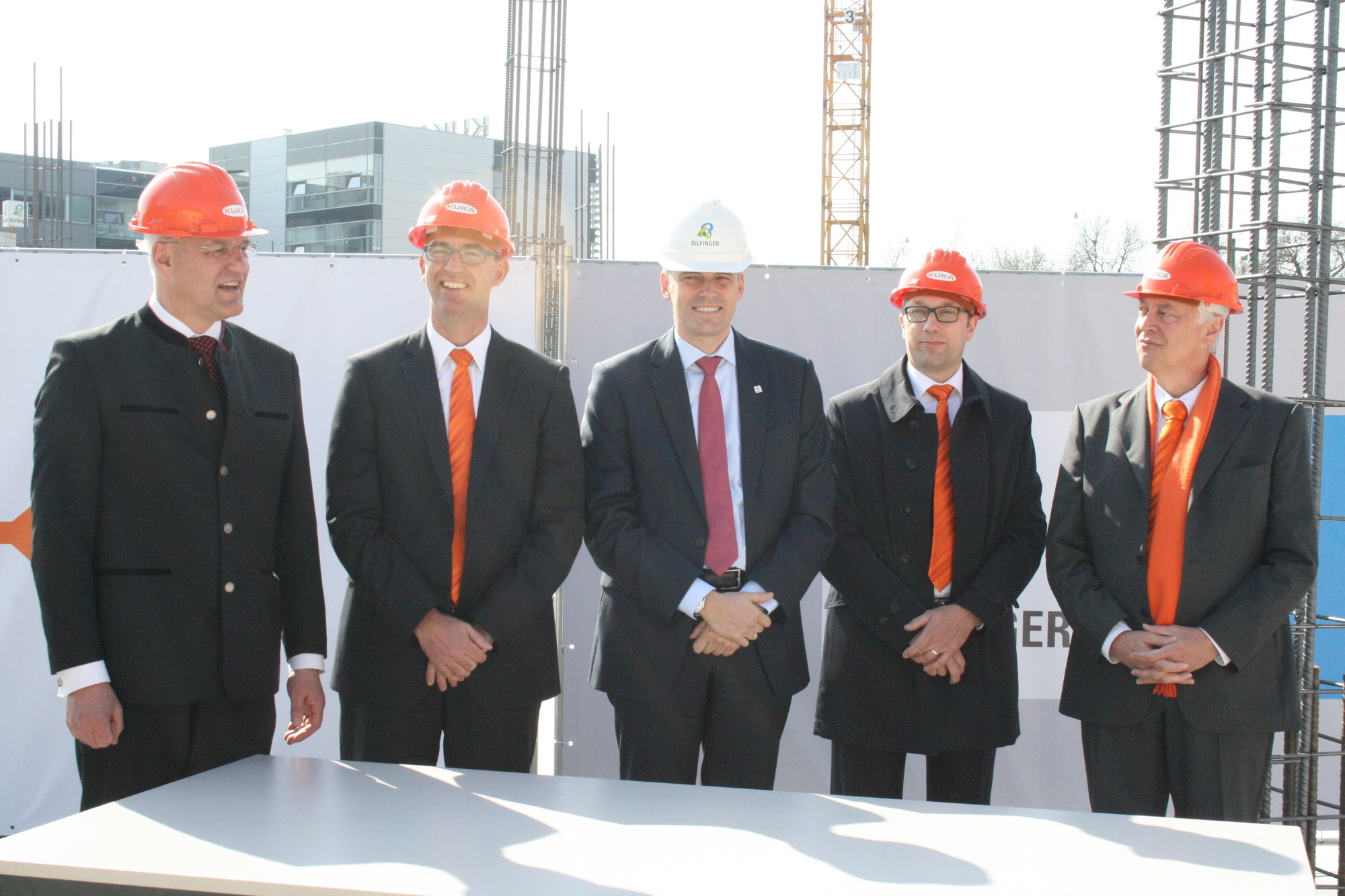 Grundsteinlegung des neuen Entwicklungs- und Technologienzentrums der KUKA AG. Foto: B4B SCHWABEN