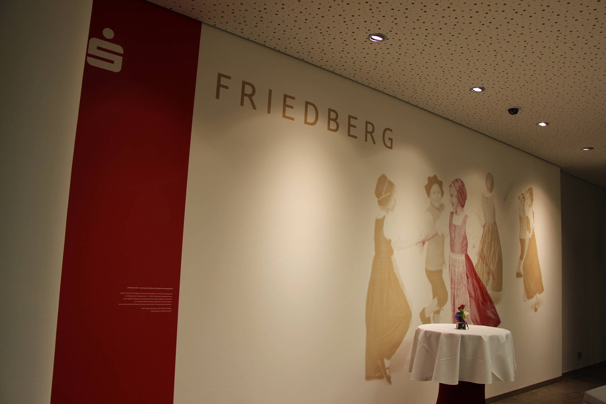 Wiederöffnung der Stadtsparkasse in Friedberg