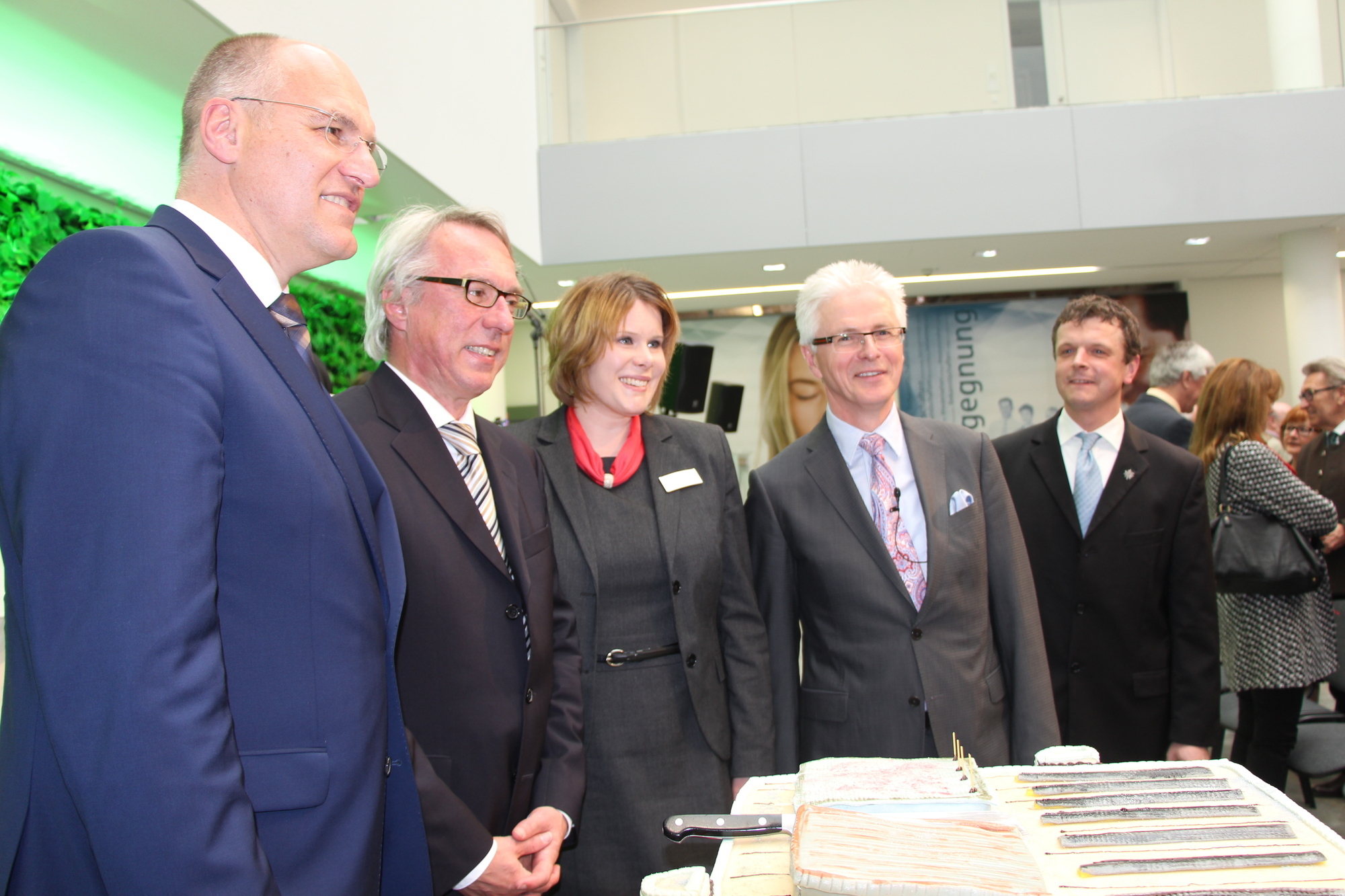 Wiederöffnung der Stadtsparkasse in Friedberg