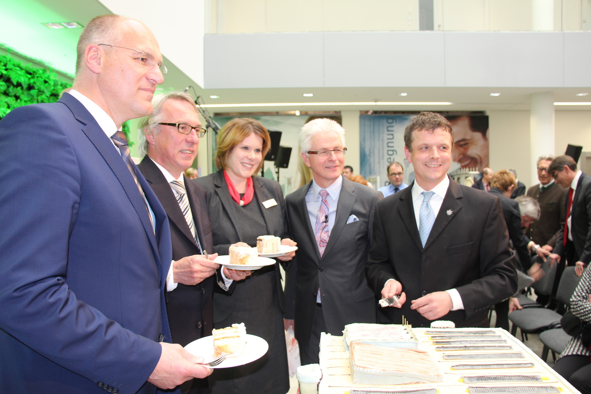 Wiederöffnung der Stadtsparkasse in Friedberg