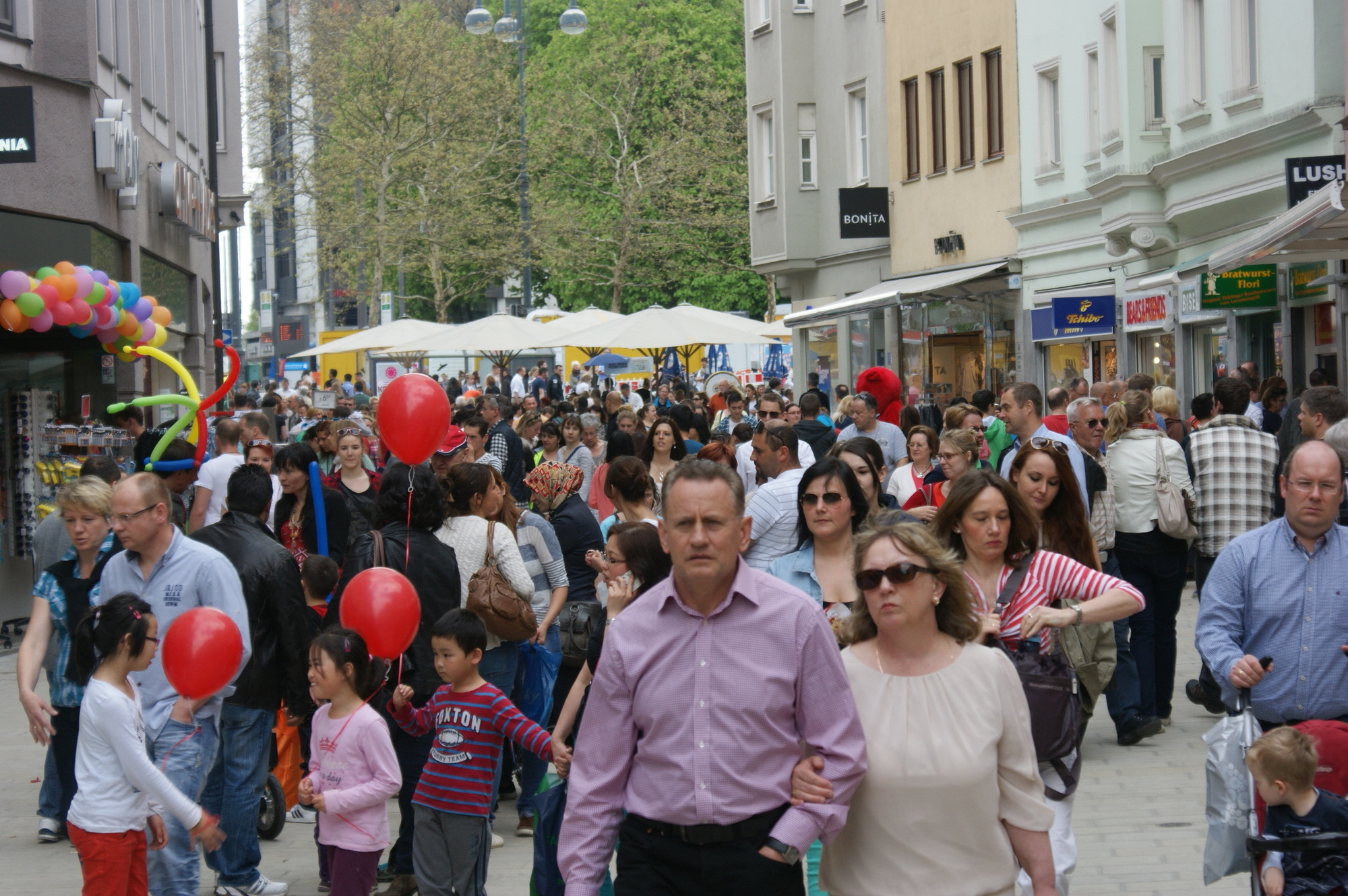 Die CIA organisiert wieder den stadtweiten verkaufsoffenen Sonntag 2014 am 4. Mai in Augsburg. Foto: CIA