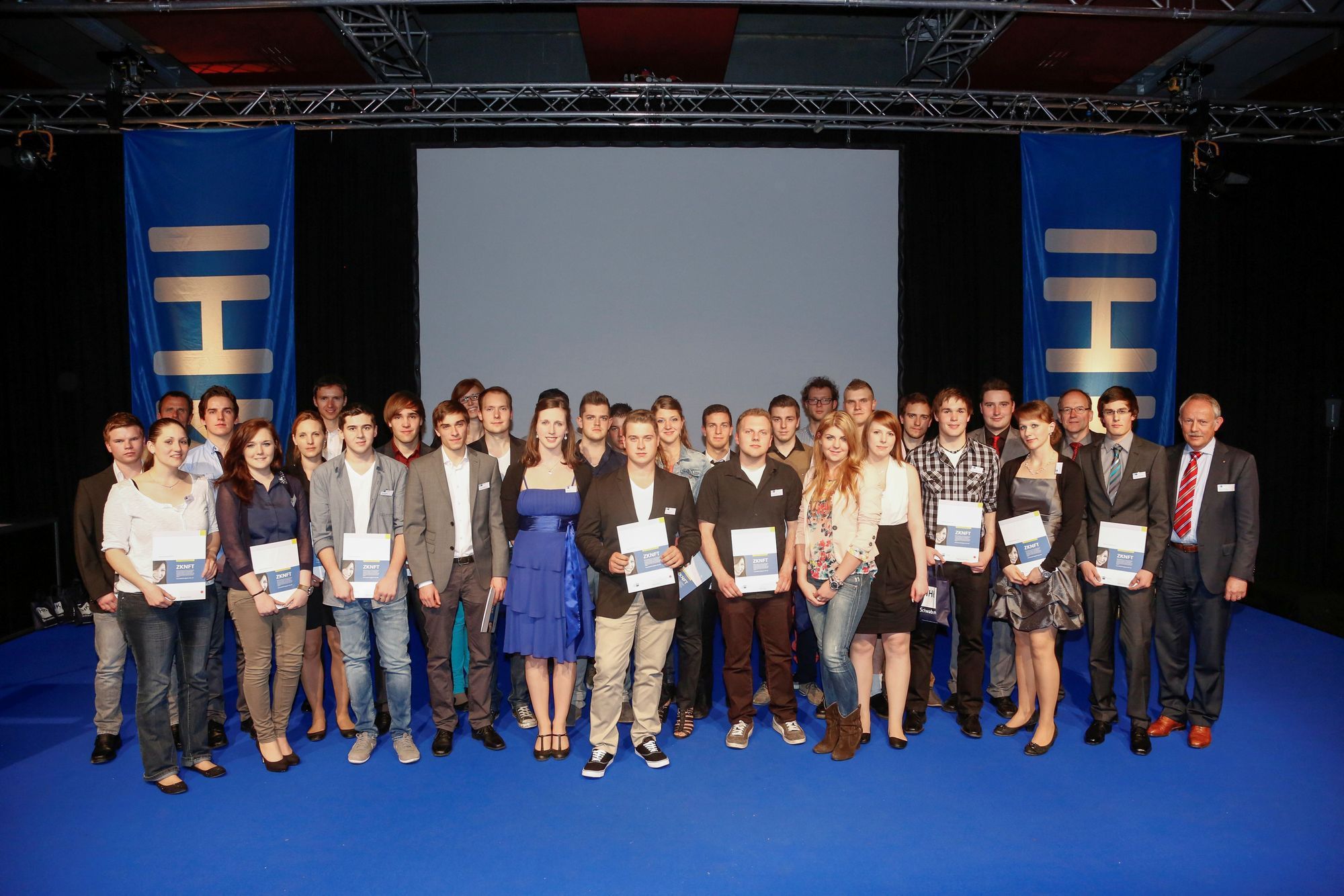 Die besten Absolventen der IHK-Berufe aus Memmingen und Unterallgäu. Foto: IHK Schwaben