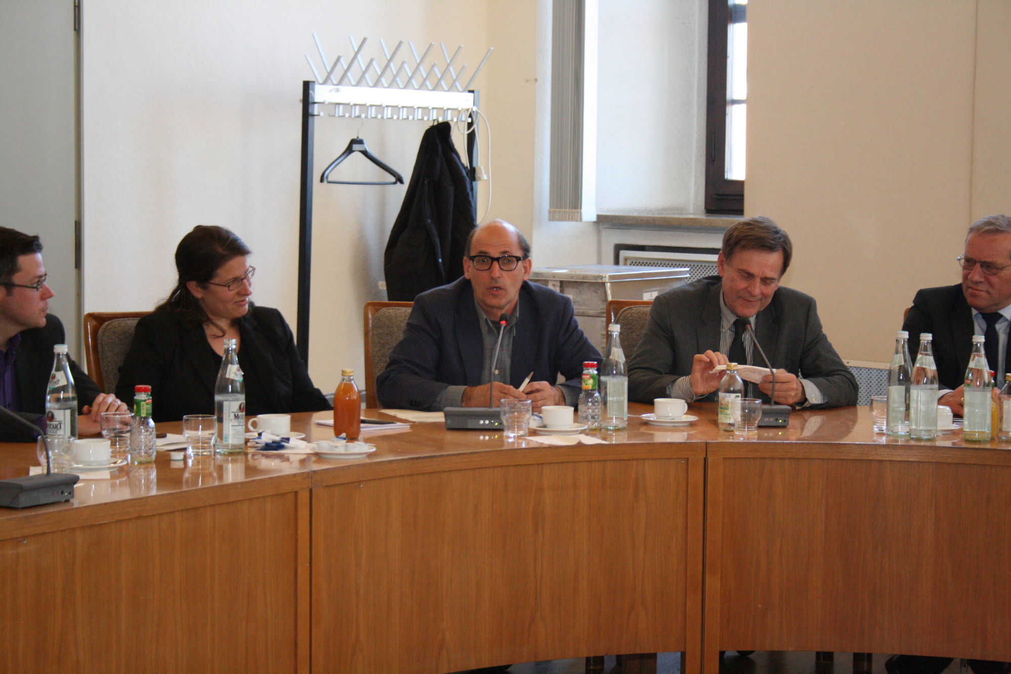 CSU, SPD und Grüne unterzeichnen den Koalitionsvertrag. Foto: B4B SCHWABEN