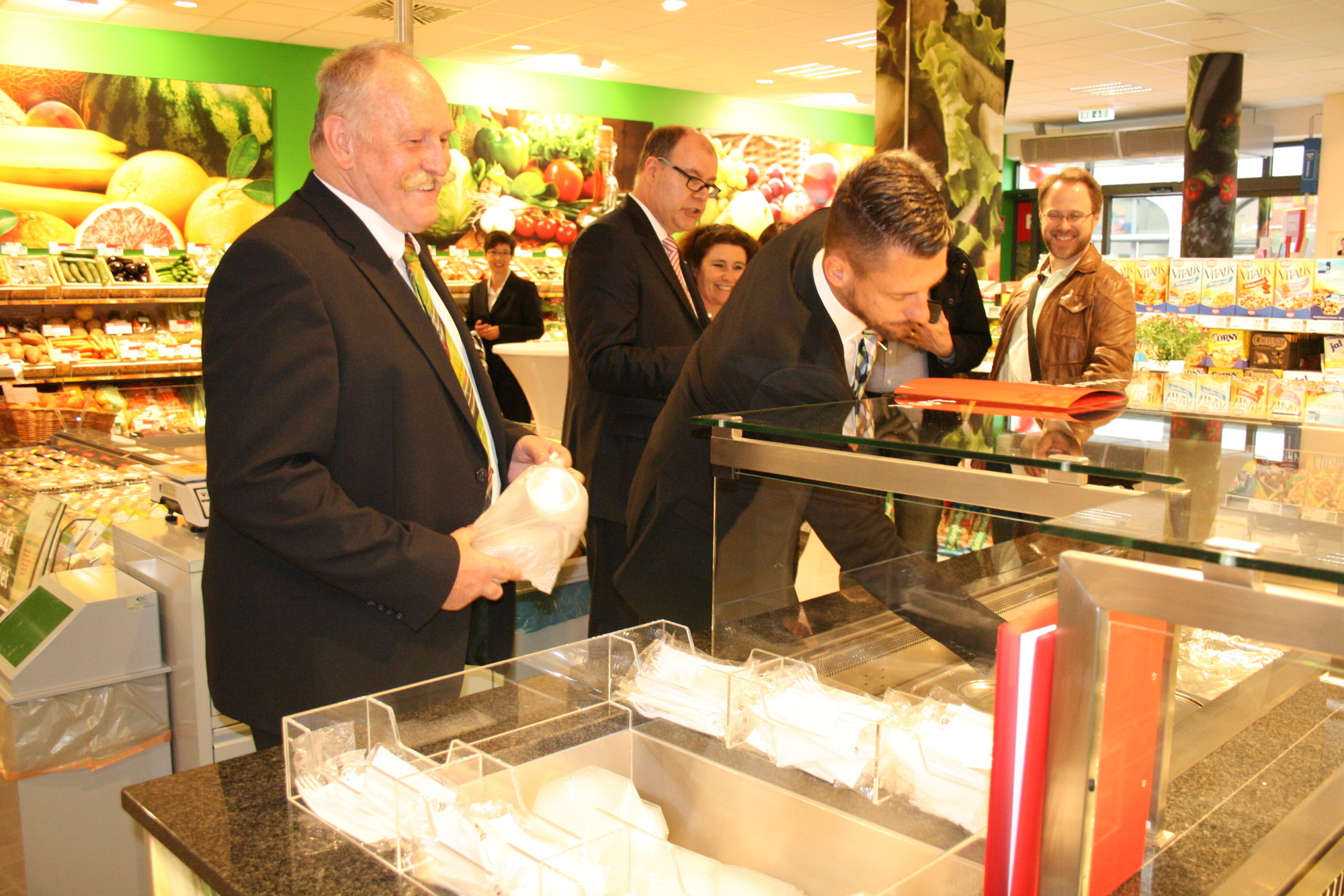 So sieht der neue REWE CITY in der Maxstraße von innen aus. Foto: B4B SCHWABEN