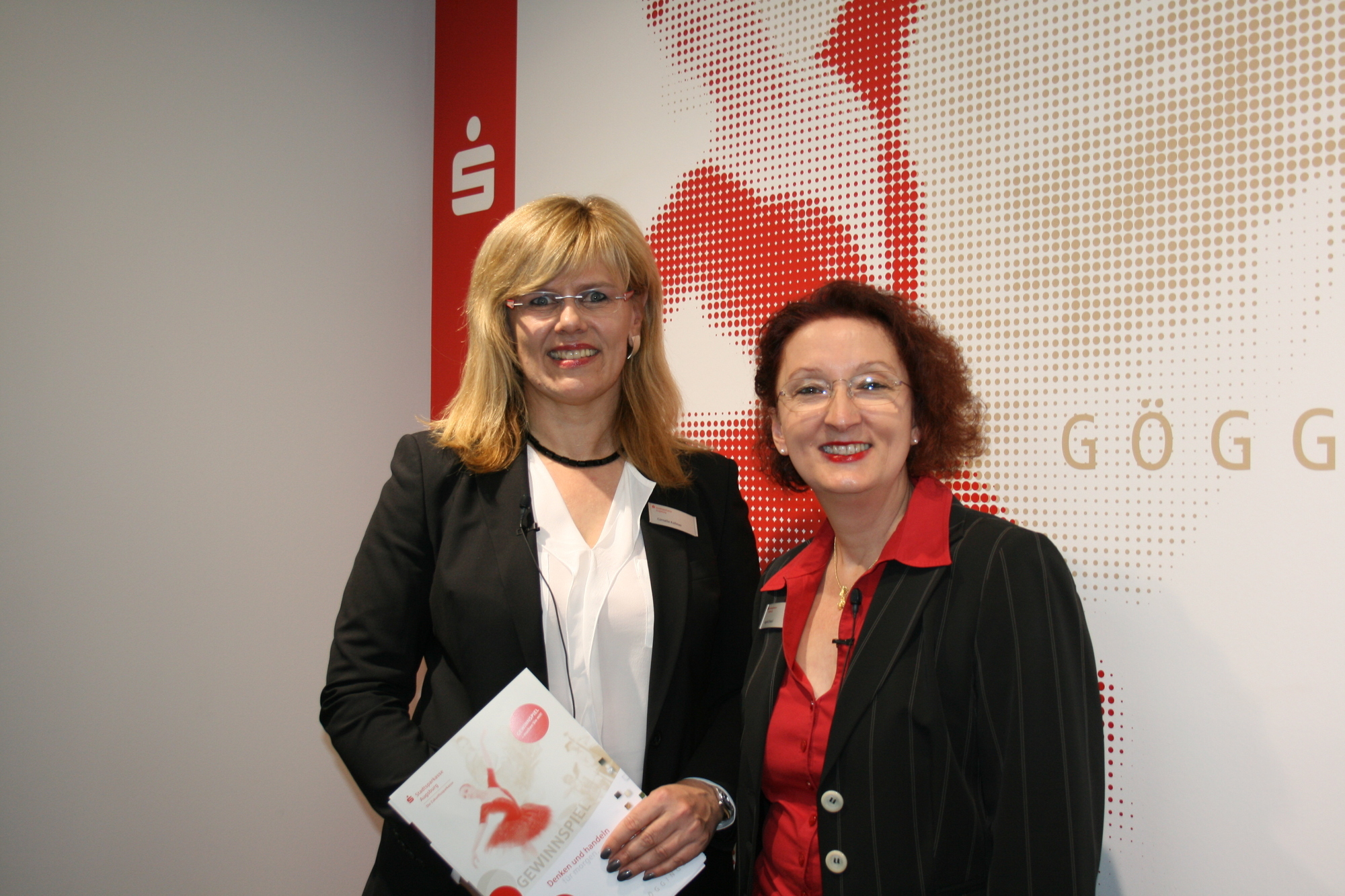 Die Stadtsparkasse Augsburg feierte gemeinsam mit vielen Gästen die Wiedereröffnung der Filiale in Göggingen. Foto: B4B SCHWABEN