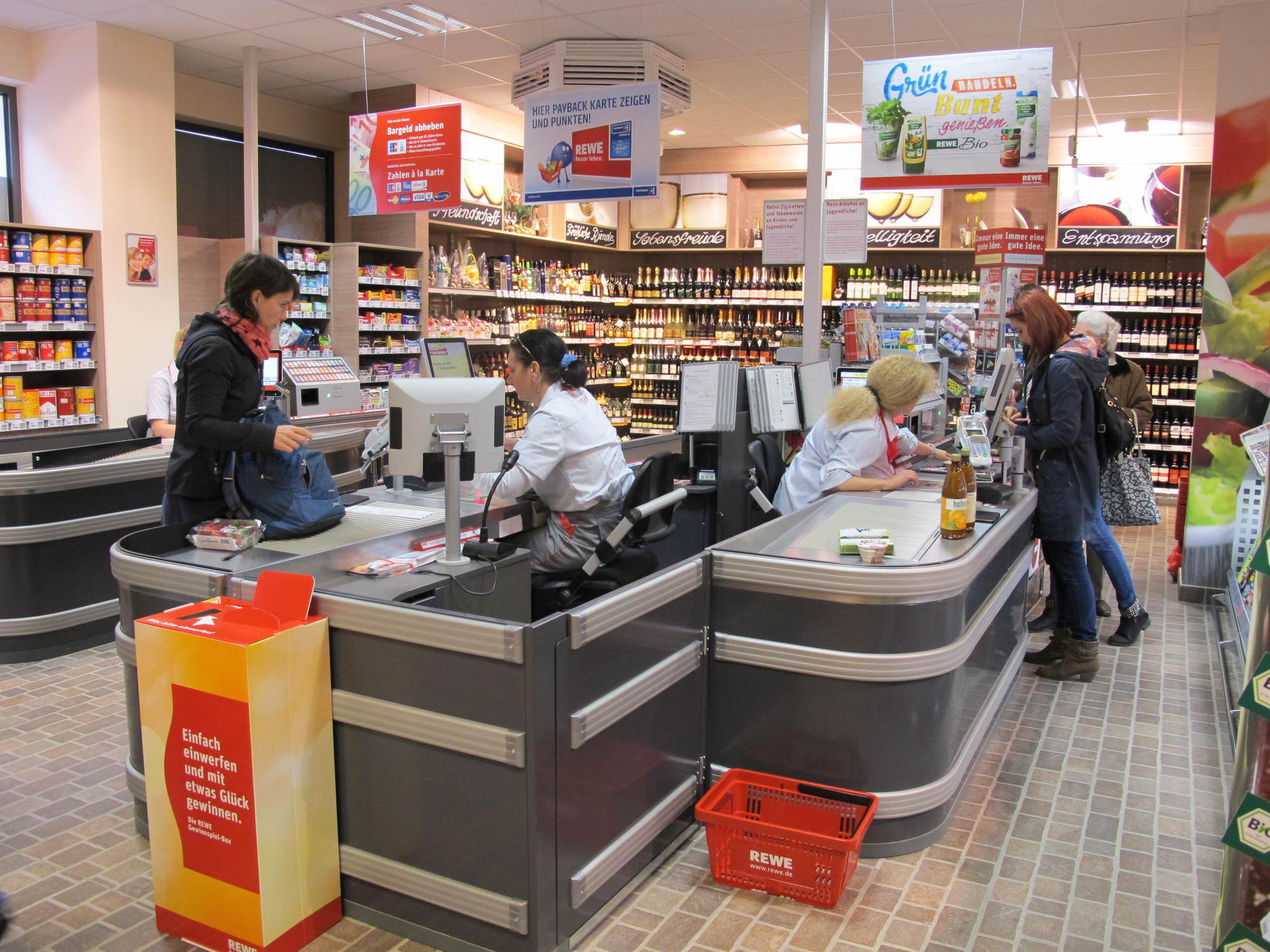 Der neue REWE CITY wird von den Kunden sehr gut angenommen. Foto: B4B SCHWABEN