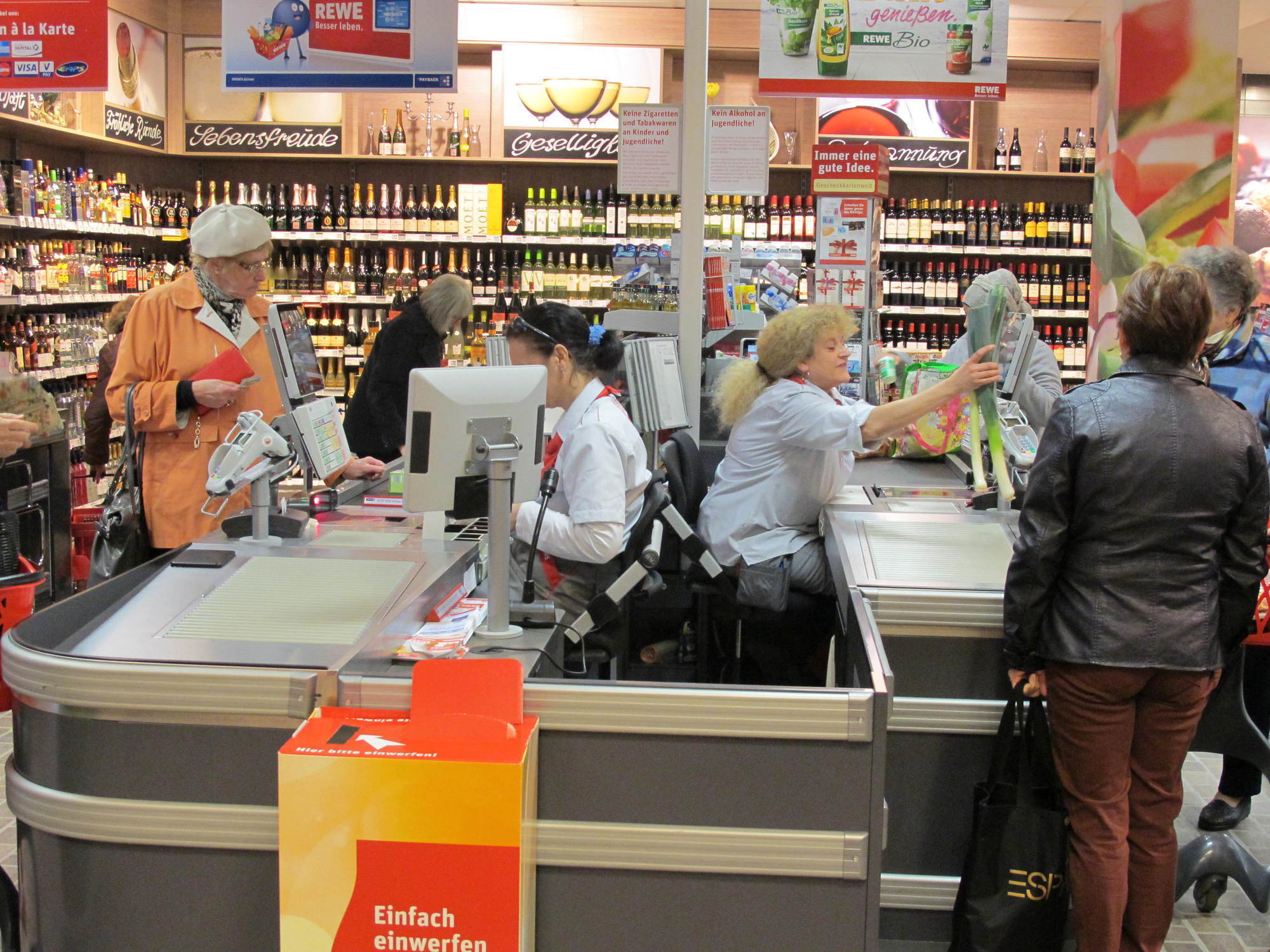 Der neue REWE CITY wird von den Kunden sehr gut angenommen. Foto: B4B SCHWABEN
