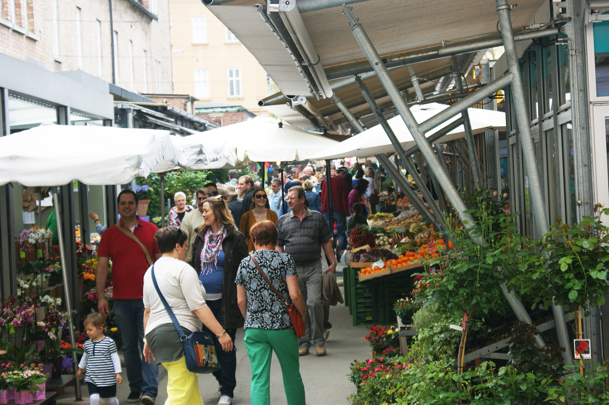 Die CIA organisiert wieder den stadtweiten verkaufsoffenen Sonntag 2014 am 4. Mai in Augsburg. Foto: CIA