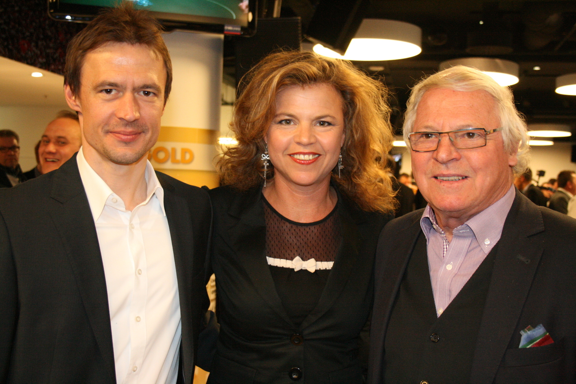 Die Spieler des FC Augsburg trafen sich mit Freunden und Sponsoren bei der Casino Night in der SGL arena. Foto: B4B SCHWABEN