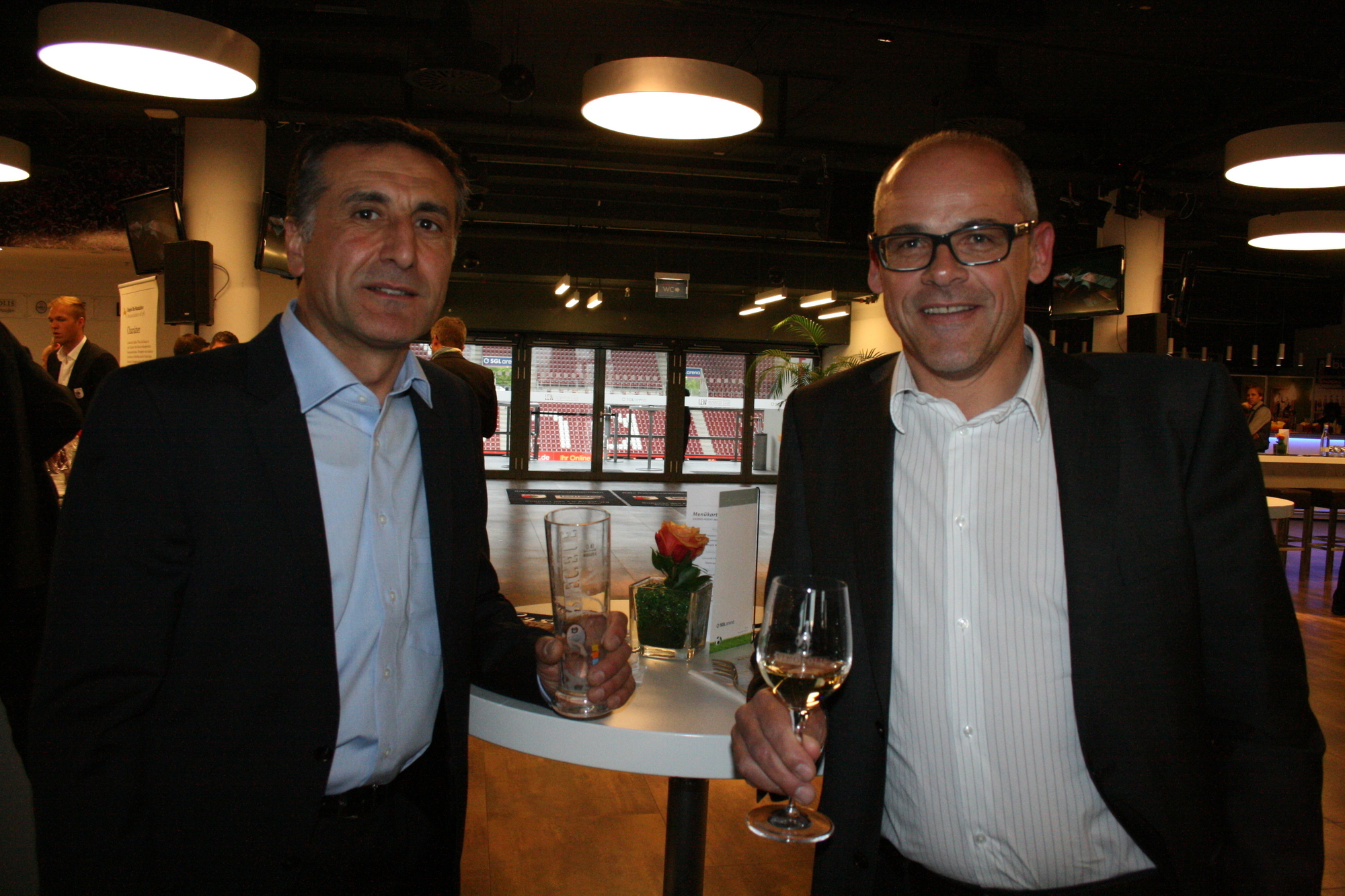 Die Spieler des FC Augsburg trafen sich mit Freunden und Sponsoren bei der Casino Night in der SGL arena. Foto: B4B SCHWABEN