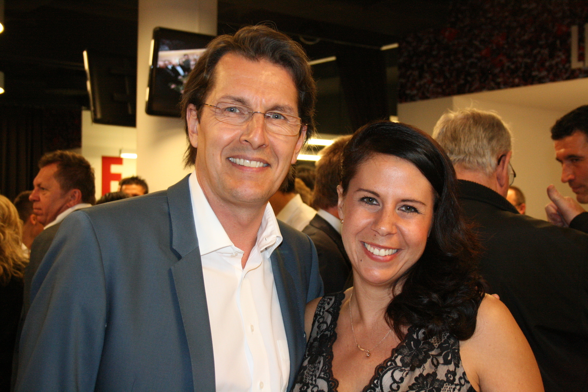 Die Spieler des FC Augsburg trafen sich mit Freunden und Sponsoren bei der Casino Night in der SGL arena. Foto: B4B SCHWABEN