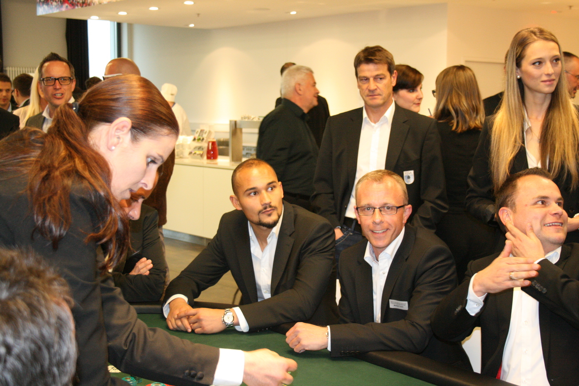 Die Spieler des FC Augsburg trafen sich mit Freunden und Sponsoren bei der Casino Night in der SGL arena. Foto: B4B SCHWABEN