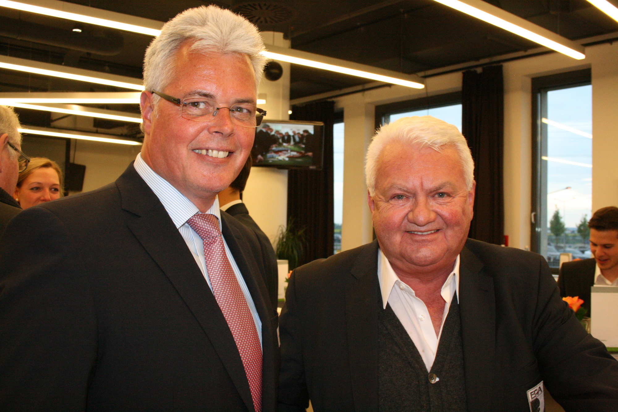 Die Spieler des FC Augsburg trafen sich mit Freunden und Sponsoren bei der Casino Night in der SGL arena. Foto: B4B SCHWABEN