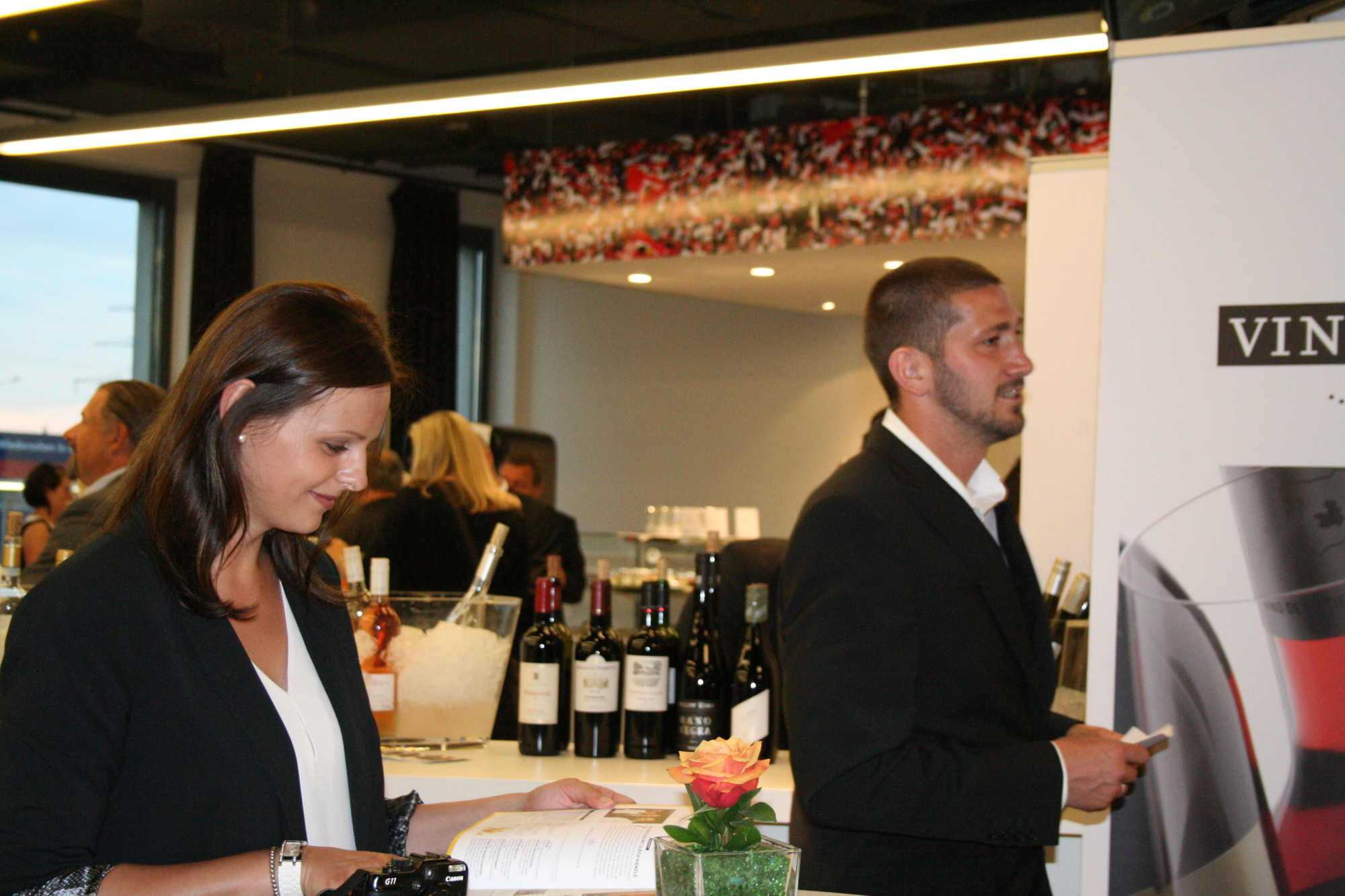 Die Spieler des FC Augsburg trafen sich mit Freunden und Sponsoren bei der Casino Night in der SGL arena. Foto: B4B SCHWABEN