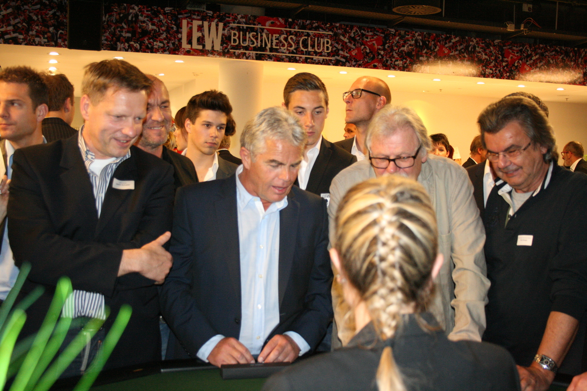 Die Spieler des FC Augsburg trafen sich mit Freunden und Sponsoren bei der Casino Night in der SGL arena. Foto: B4B SCHWABEN