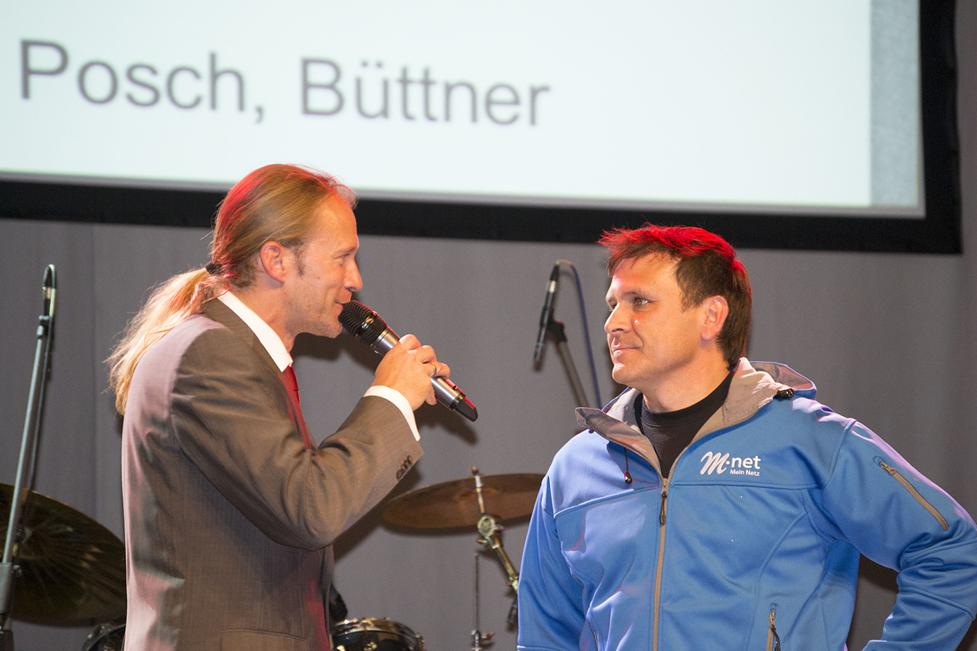 3. M-net Firmenlauf: Die Siegerehrung. Fotos: B4B SCHWABEN__MG_4