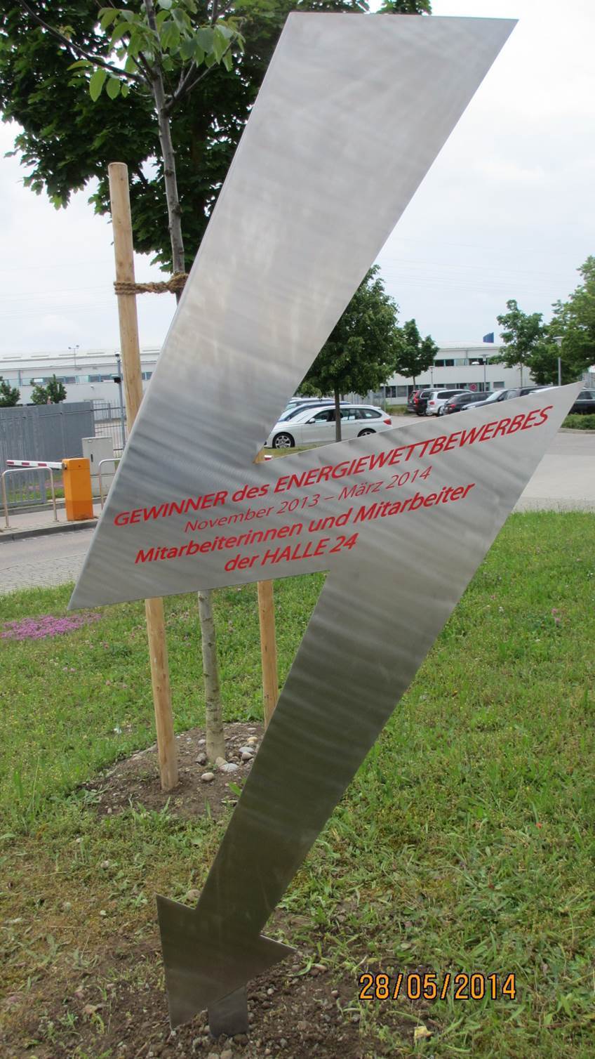 Ohne die zahlreichen Ideen der Mitarbeiter wäre dem Fujitsu Werk Augsburg die Einsparung nicht gelungen. Foto: Fujitsu Siemens