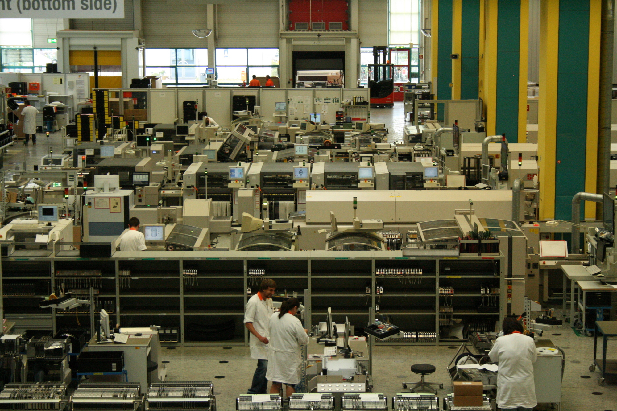 Fujitsu zeigt seine einzige PC-Fertigung, die es in Deutschland noch gibt. Foto: B4B SCHWABEN