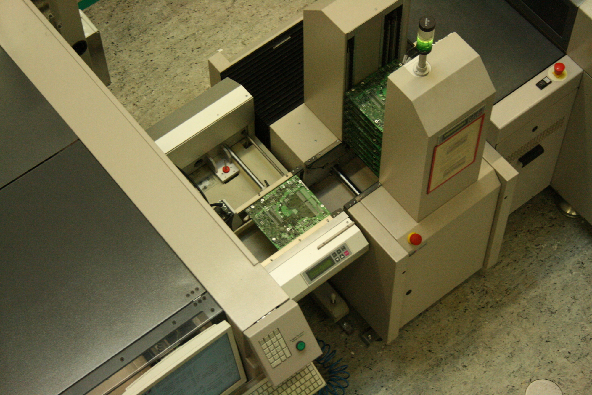Fujitsu zeigt seine einzige PC-Fertigung, die es in Deutschland noch gibt. Foto: B4B SCHWABEN