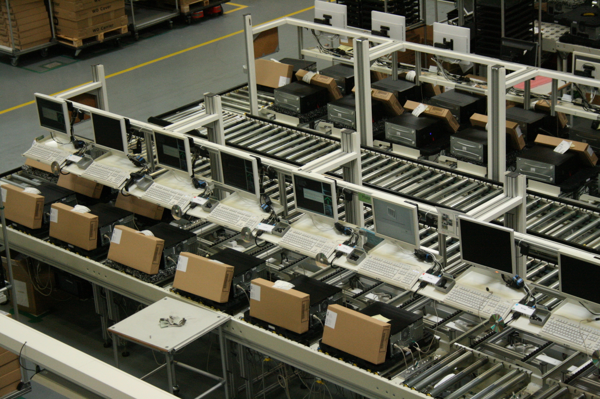 Fujitsu zeigt seine einzige PC-Fertigung, die es in Deutschland noch gibt. Foto: B4B SCHWABEN