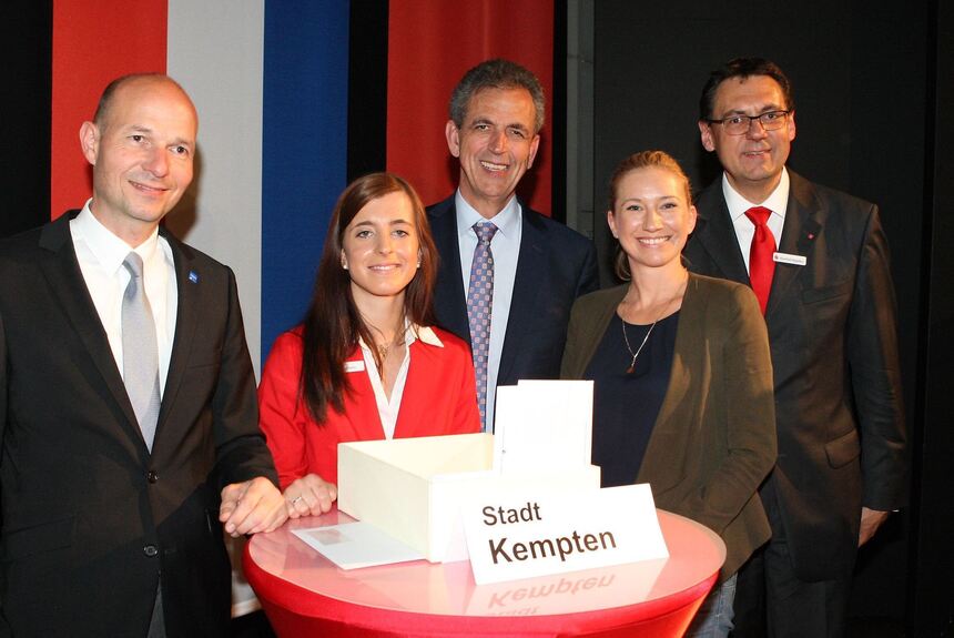 Spenden Olympiade Sparkasse Allgau Verteilt 500 000 Euro Kempten Oberallgau B4b Schwaben
