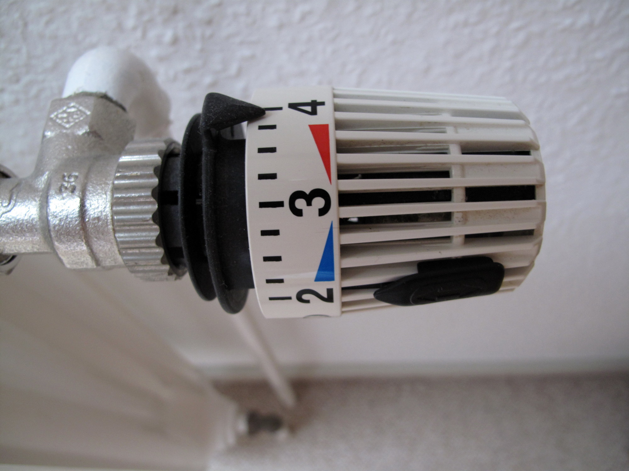 Alte Heizungen sollten dringend saniert werden. Foto: Rolf / pixelio.de