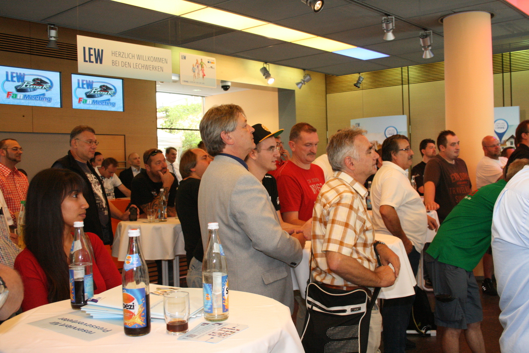 AEV Fanmeeting im LEW Energieladen