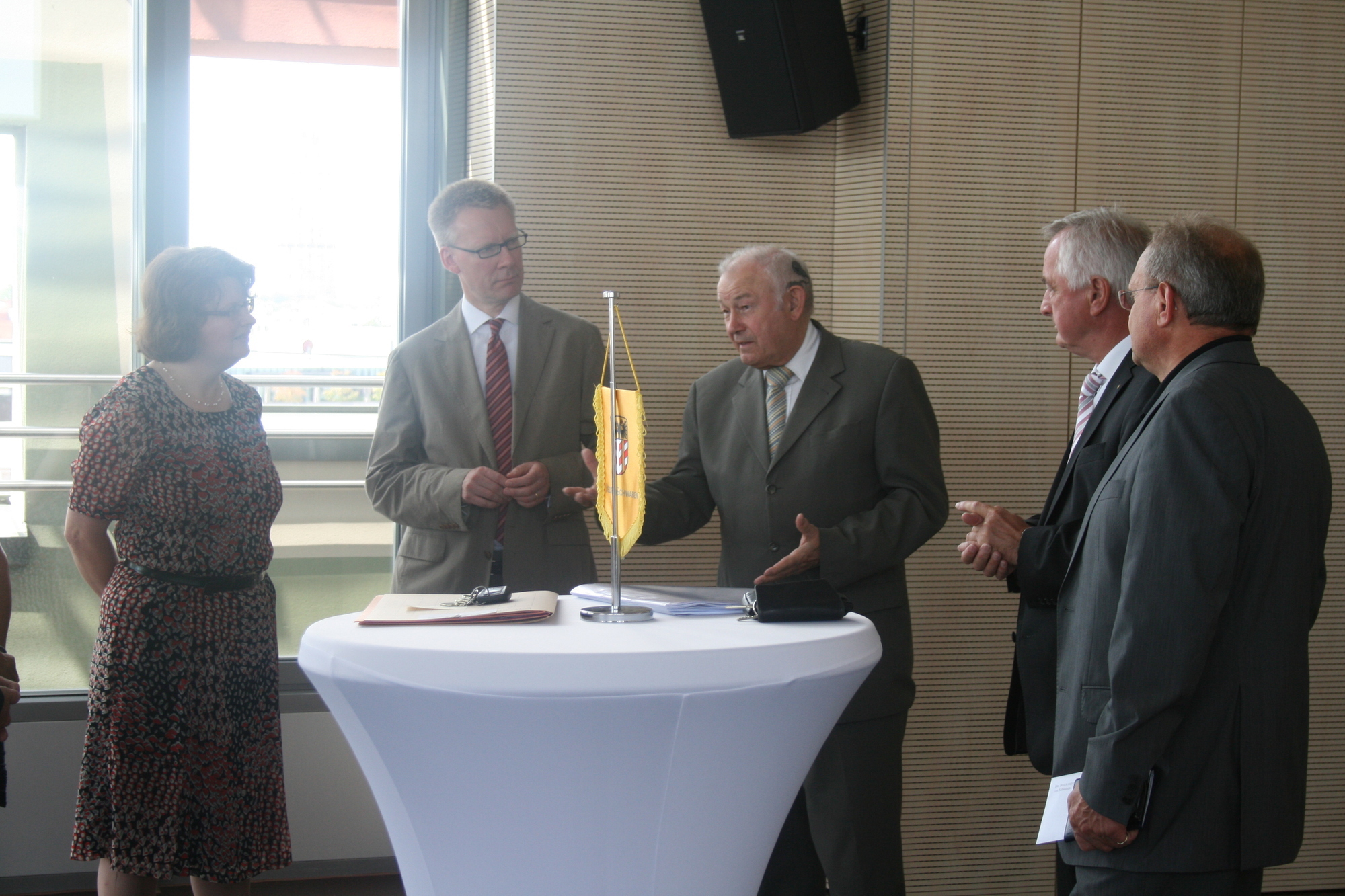 Günther Beckstein besuchte am 1. August den Bezirk Schwaben. Foto: B4B SCHWABEN
