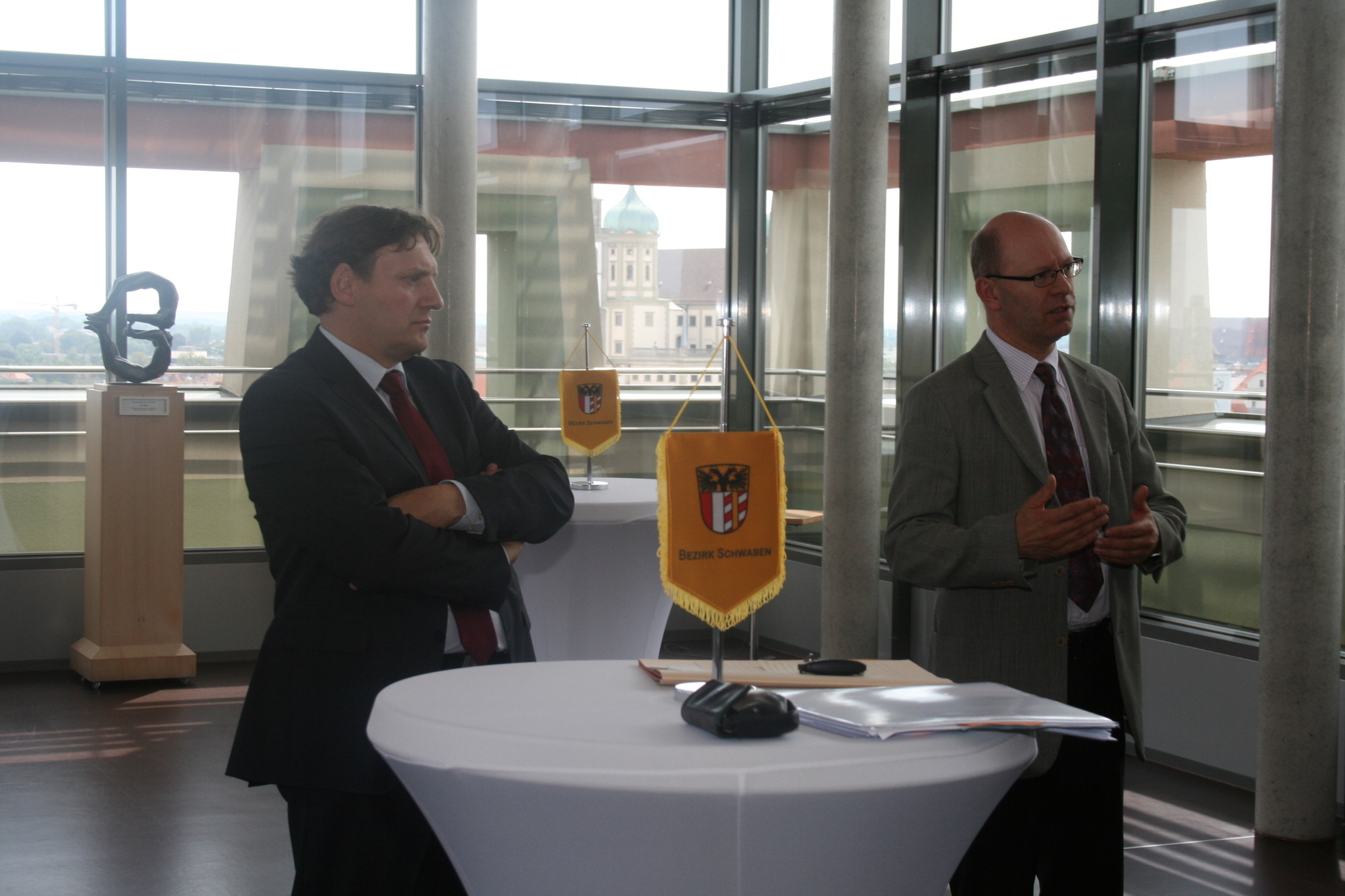 Günther Beckstein besuchte am 1. August den Bezirk Schwaben. Foto: B4B SCHWABEN