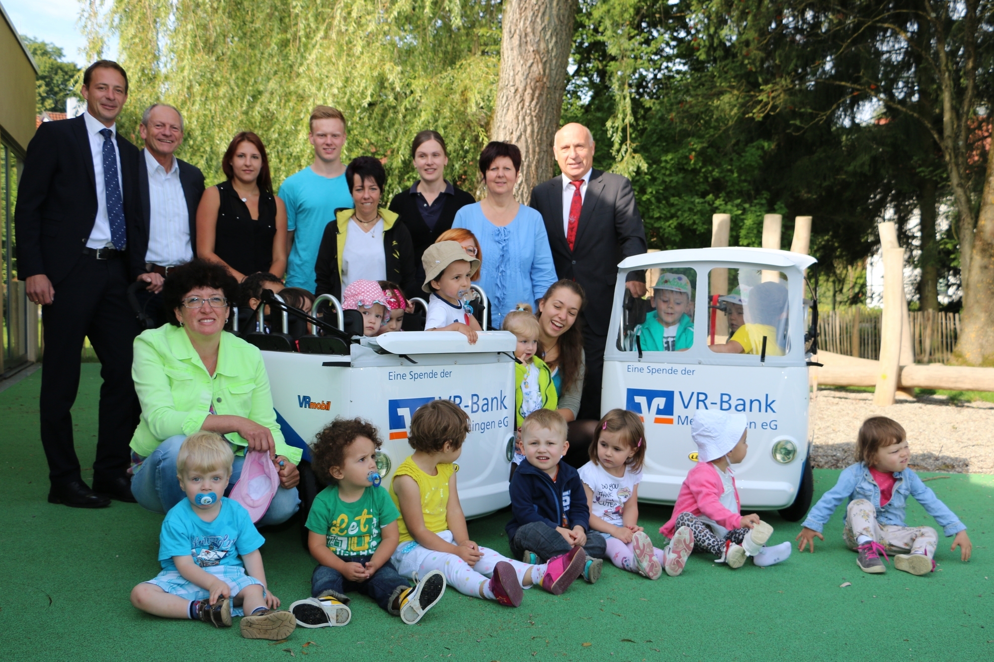 Über zwei neue "Kinderbusse" freuen sich Groß und Klein. Foto: Stadt Memmingen