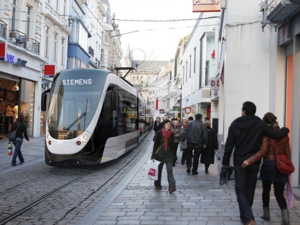 So soll die neue Avenio M bald durch Ulm fahren. Foto: Siemens