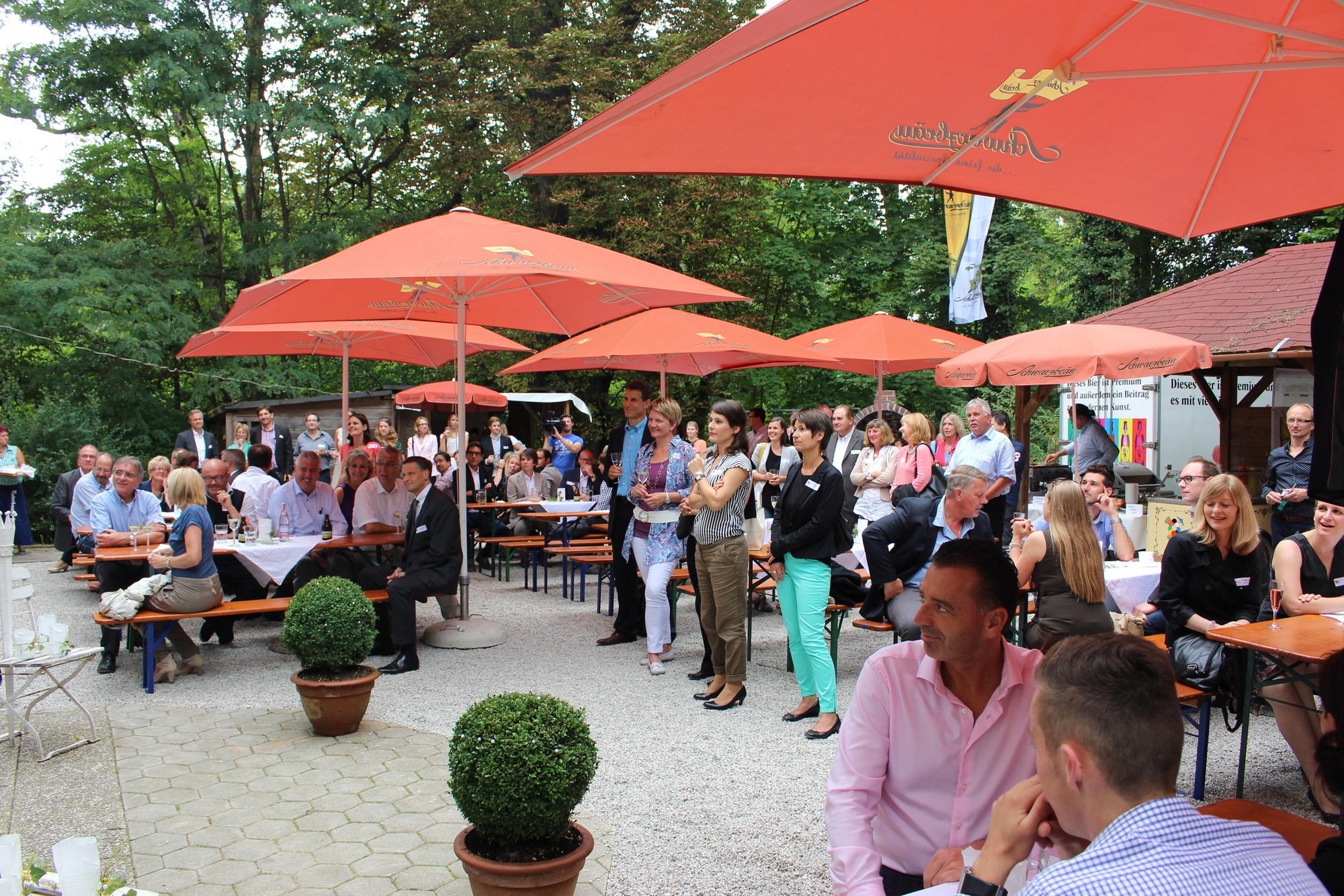 So viele Gäste wie noch nie waren auf dem diesjährigen Sommerfest. Foto: Regio Augsburg Wirtschaft GmbH